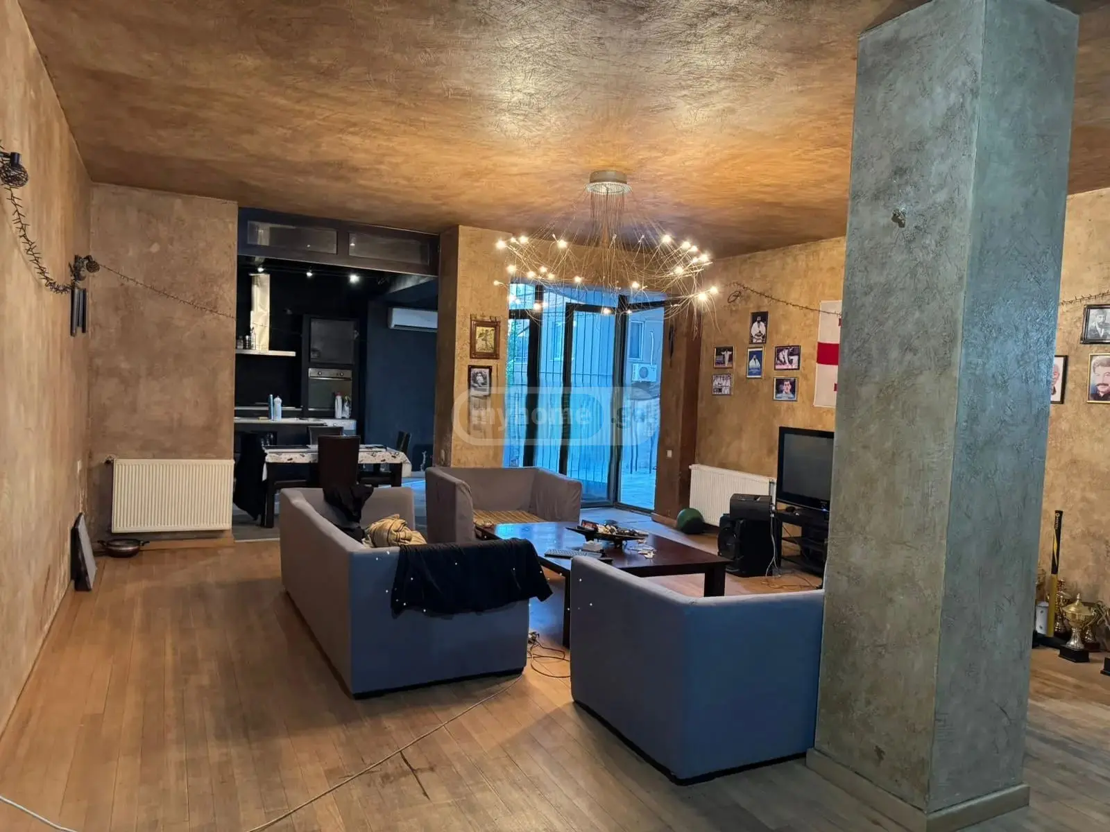 For Sale 4 Room Apartment, 1 of 12