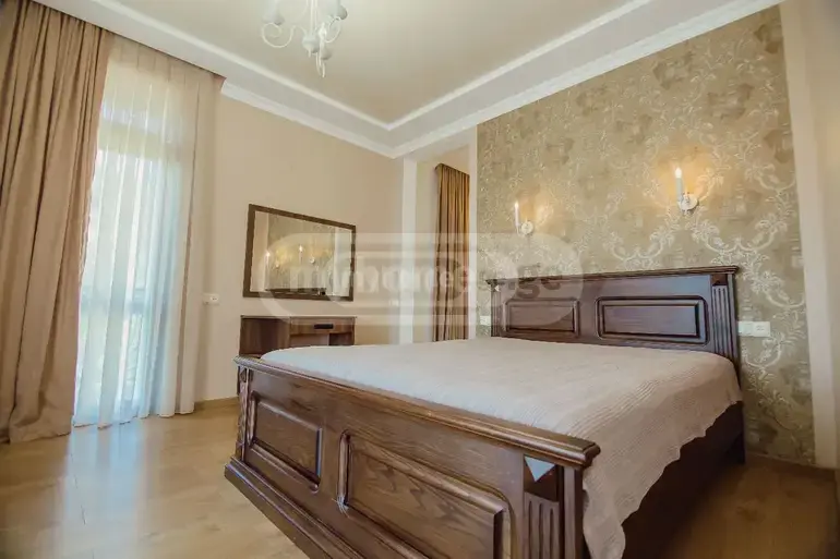 For Sale 10+ Room Private House In Batumi view 11