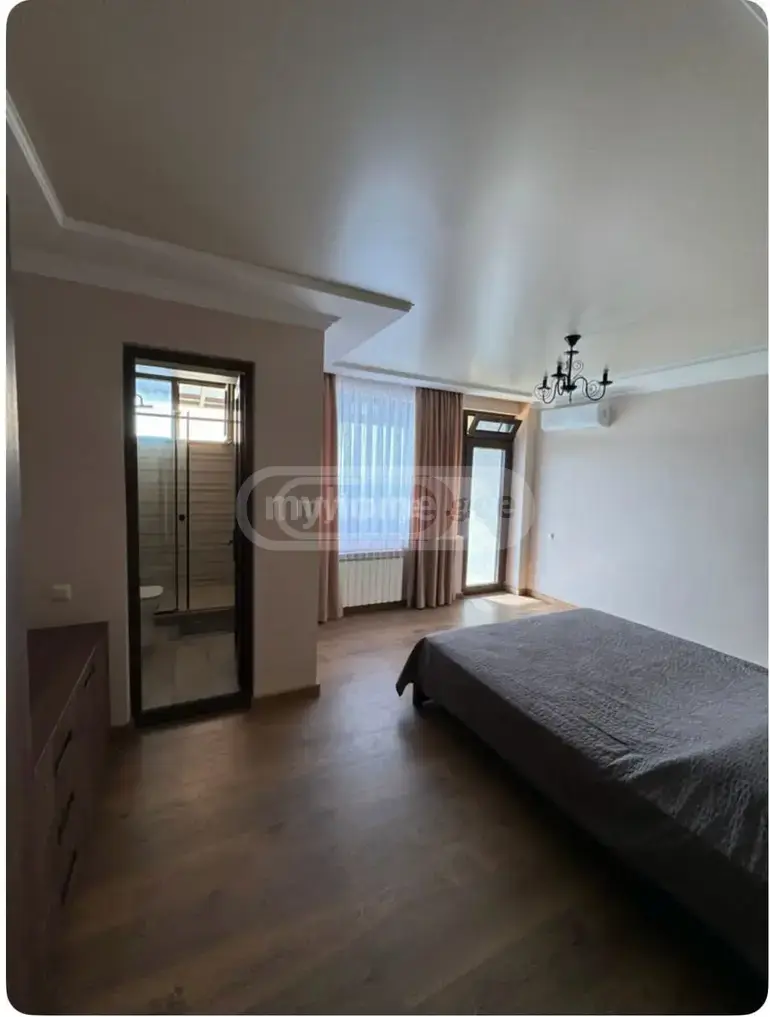 For Sale 10+ Room Private House In Batumi view 4