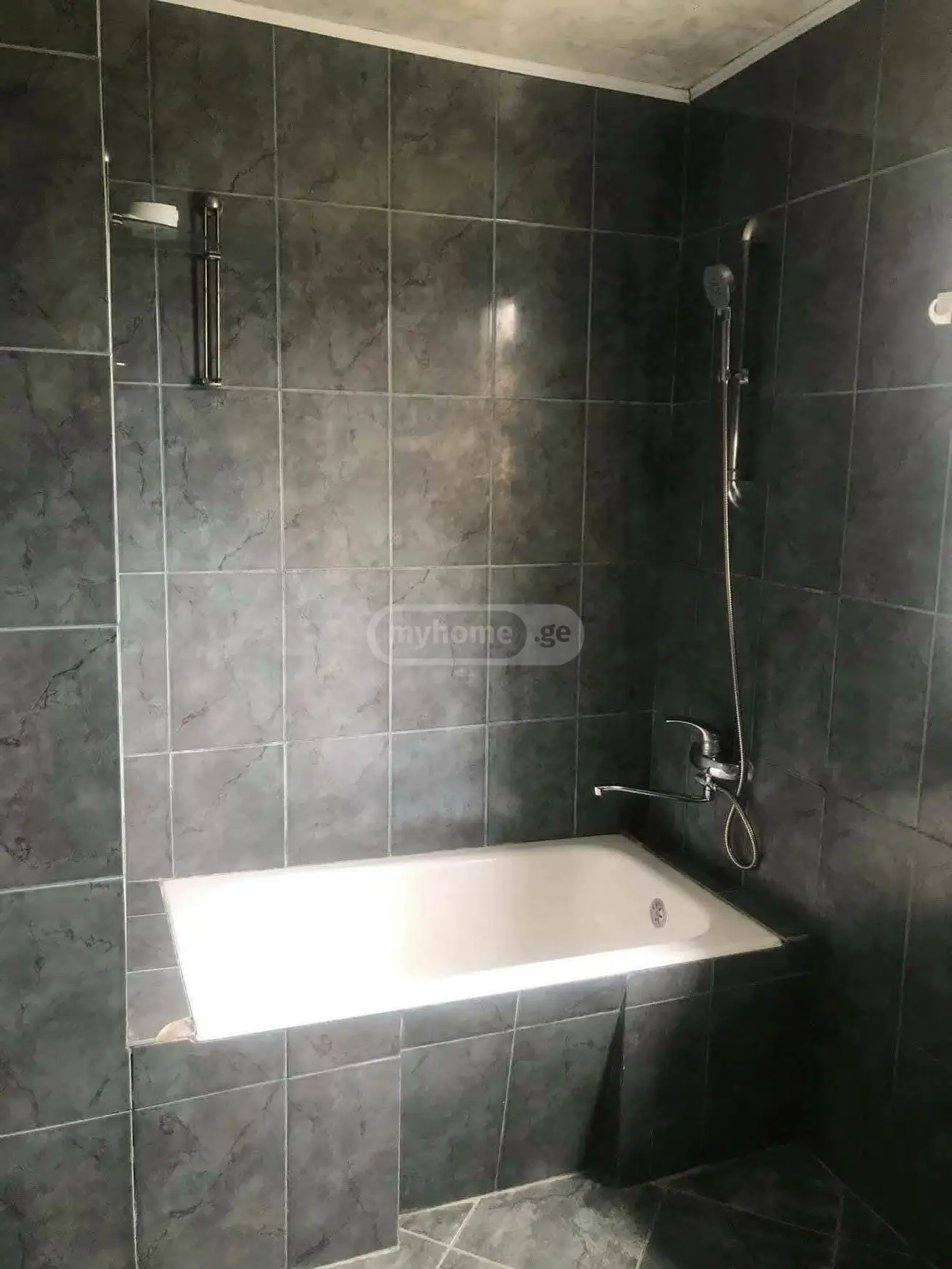 Продажа 4-комната Квартира view 4