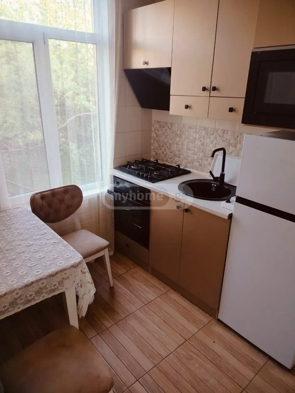 For Rent 3 Room Apartment Kutaisshi view 1