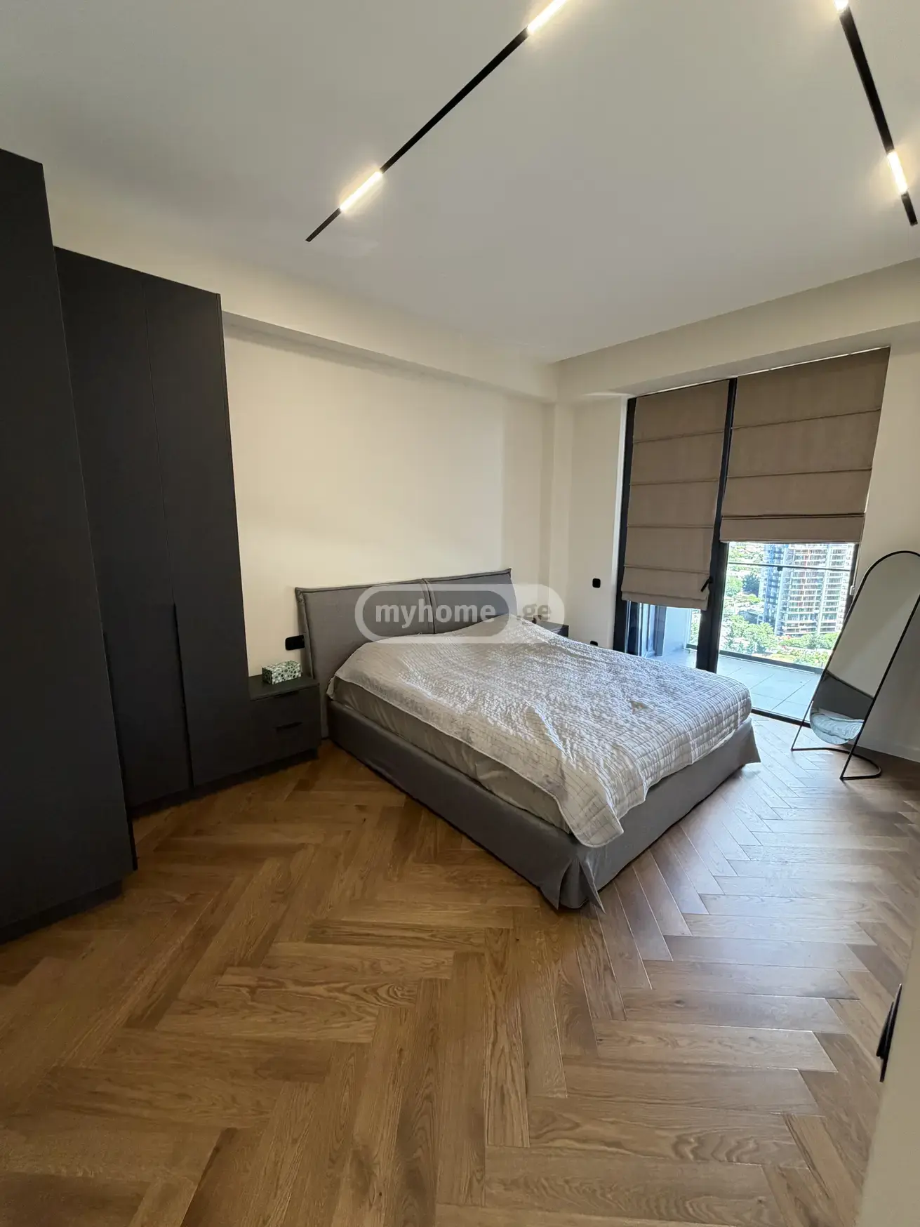 For Rent 4 Room Apartment, 7 of 12
