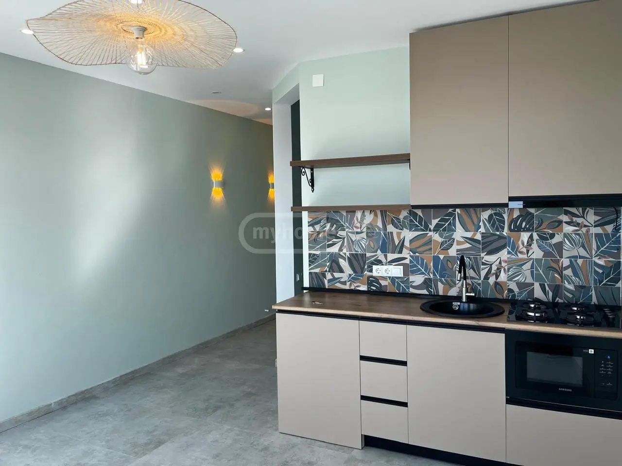 For Sale 2 Room Apartment view 6