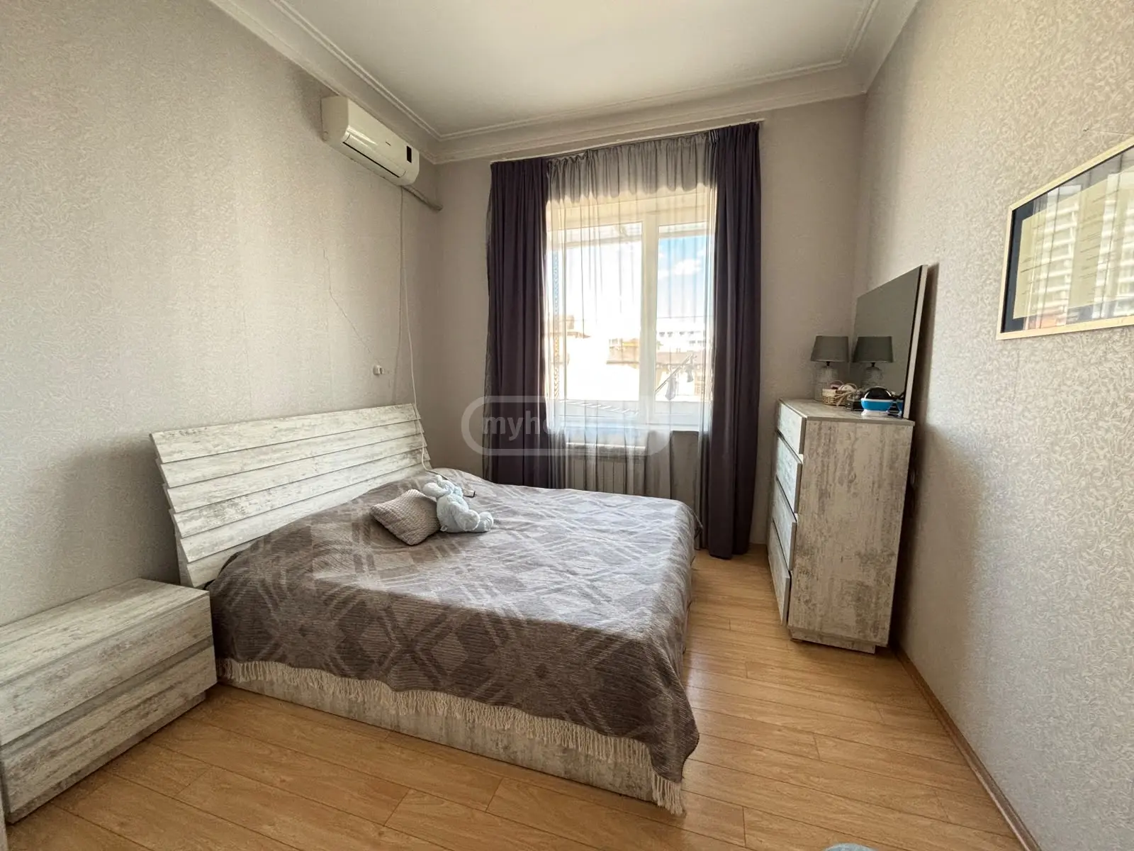 For Sale 5 Room Apartment, 6 of 12