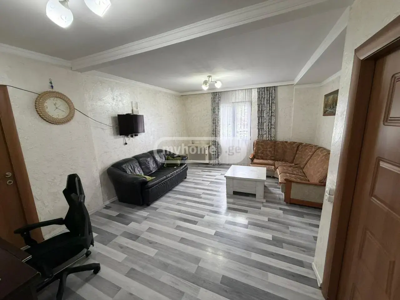 For Sale 10+ Room Private House In Batumi view 1