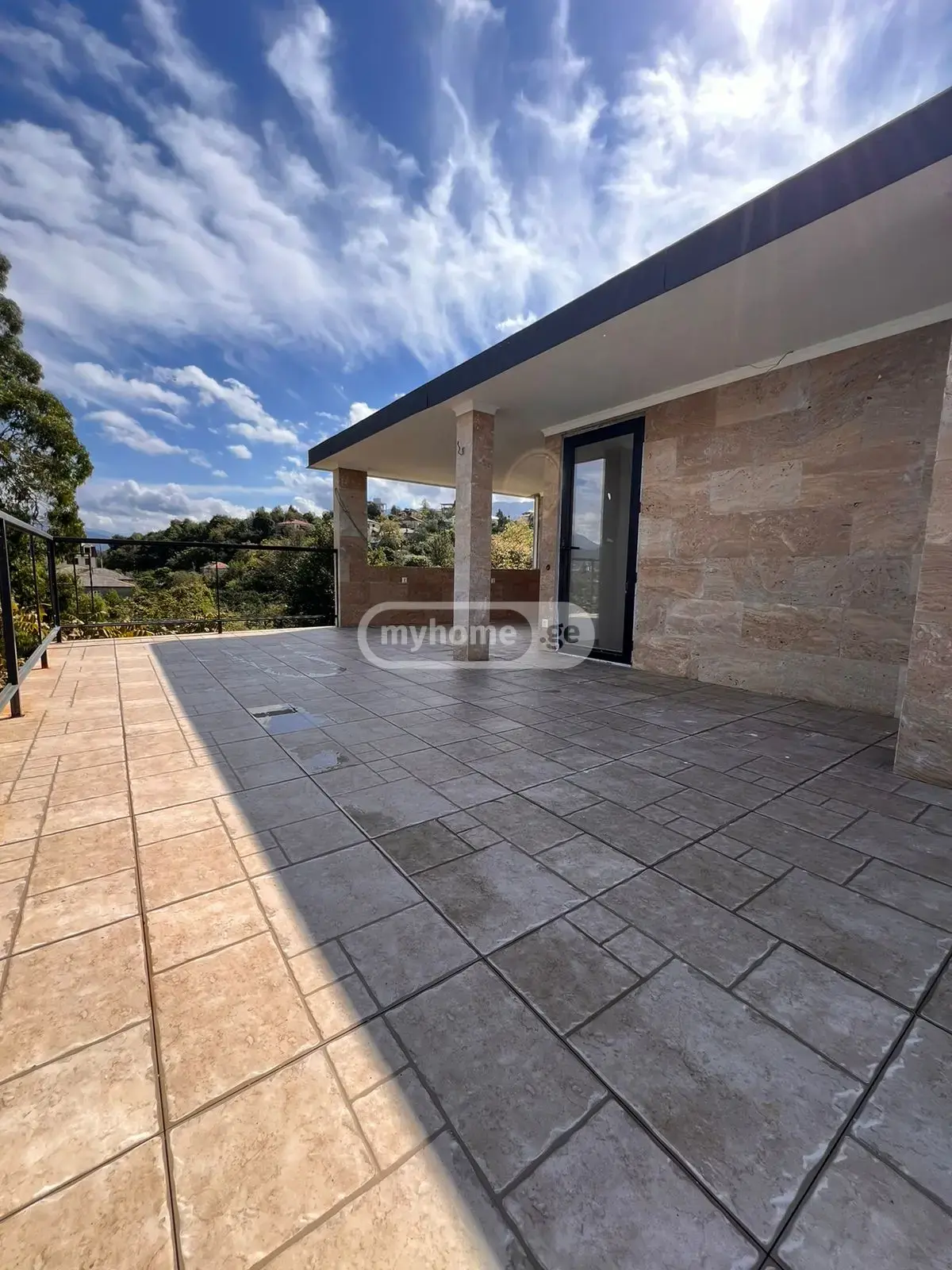 For Sale 5 Room Private House view 1
