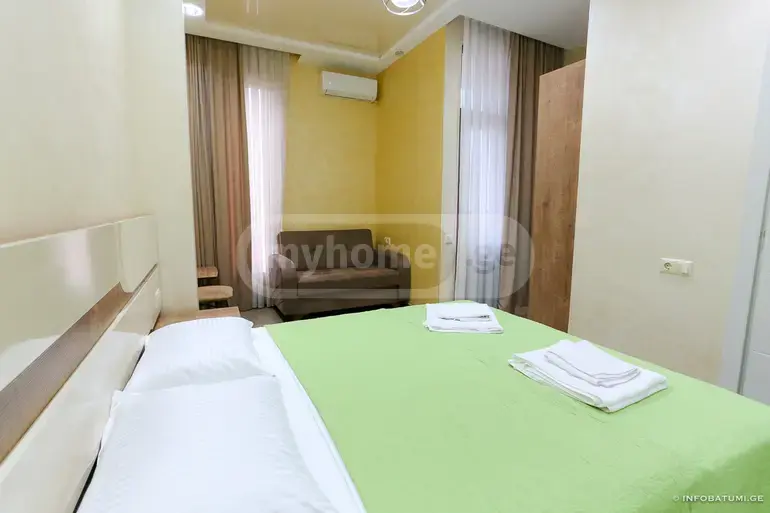 For Rent 10+ Room Sastumro In Batumi view 4