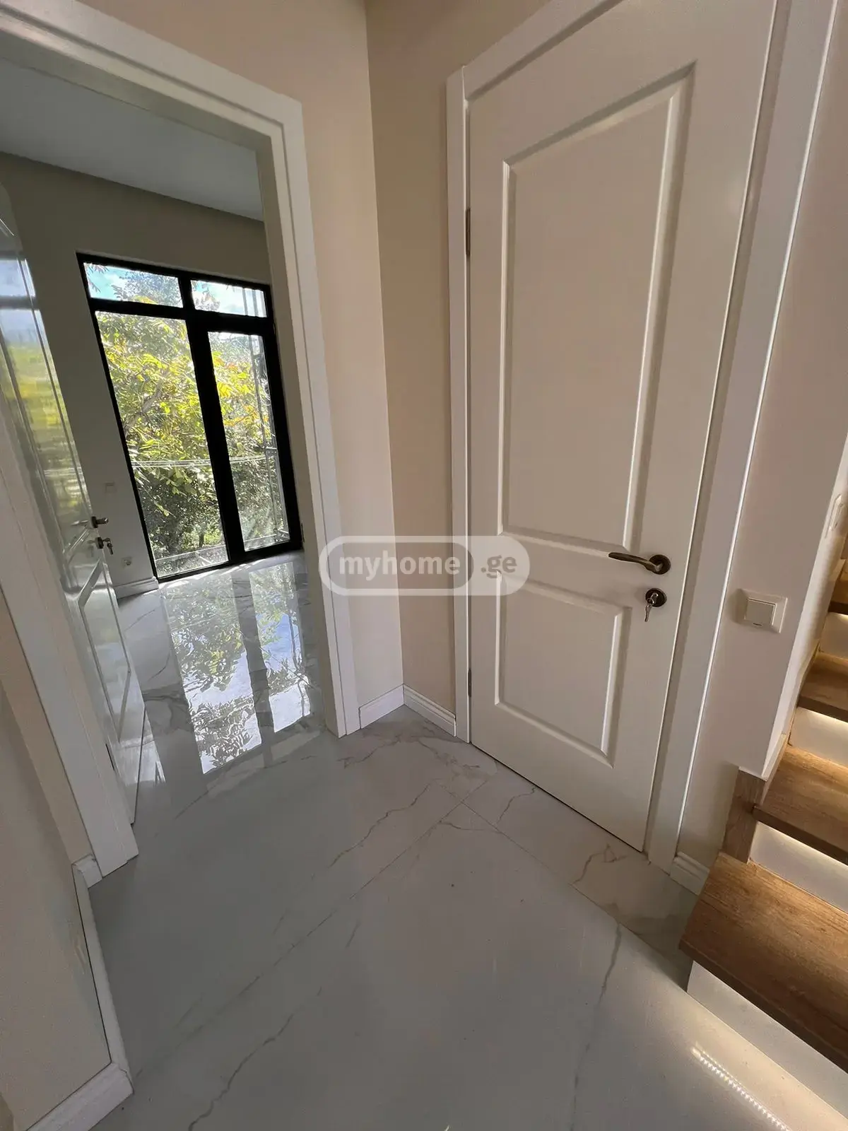 For Sale 5 Room Private House view 4