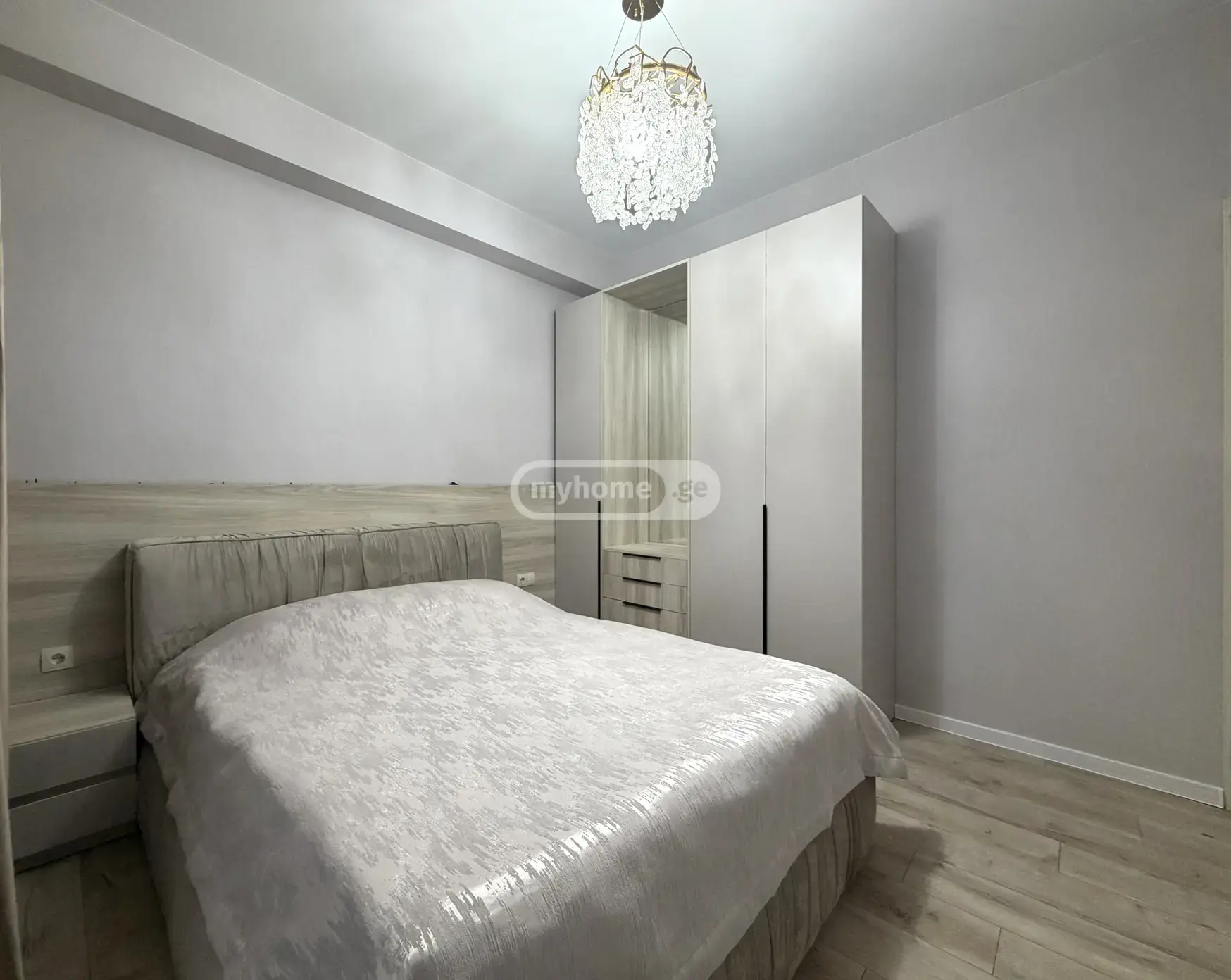 For Sale 4 Room Apartment, 7 of 10