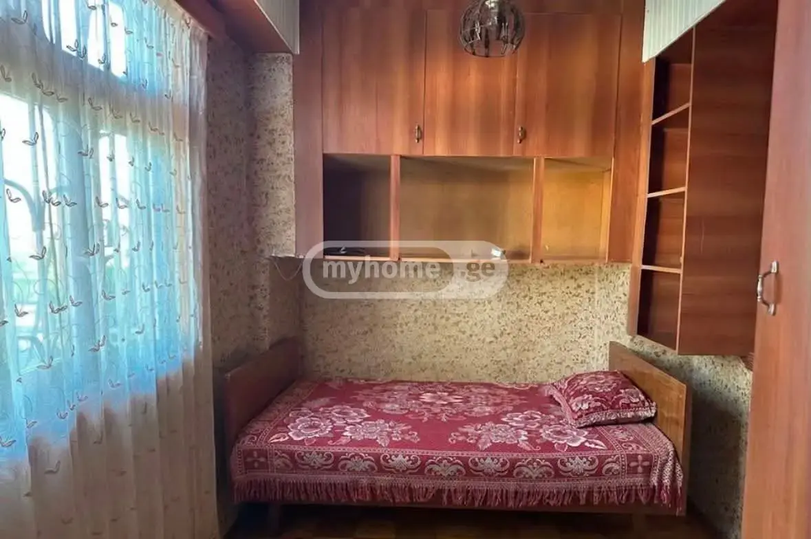For Rent 4 Room Apartment Kutaisshi view 5