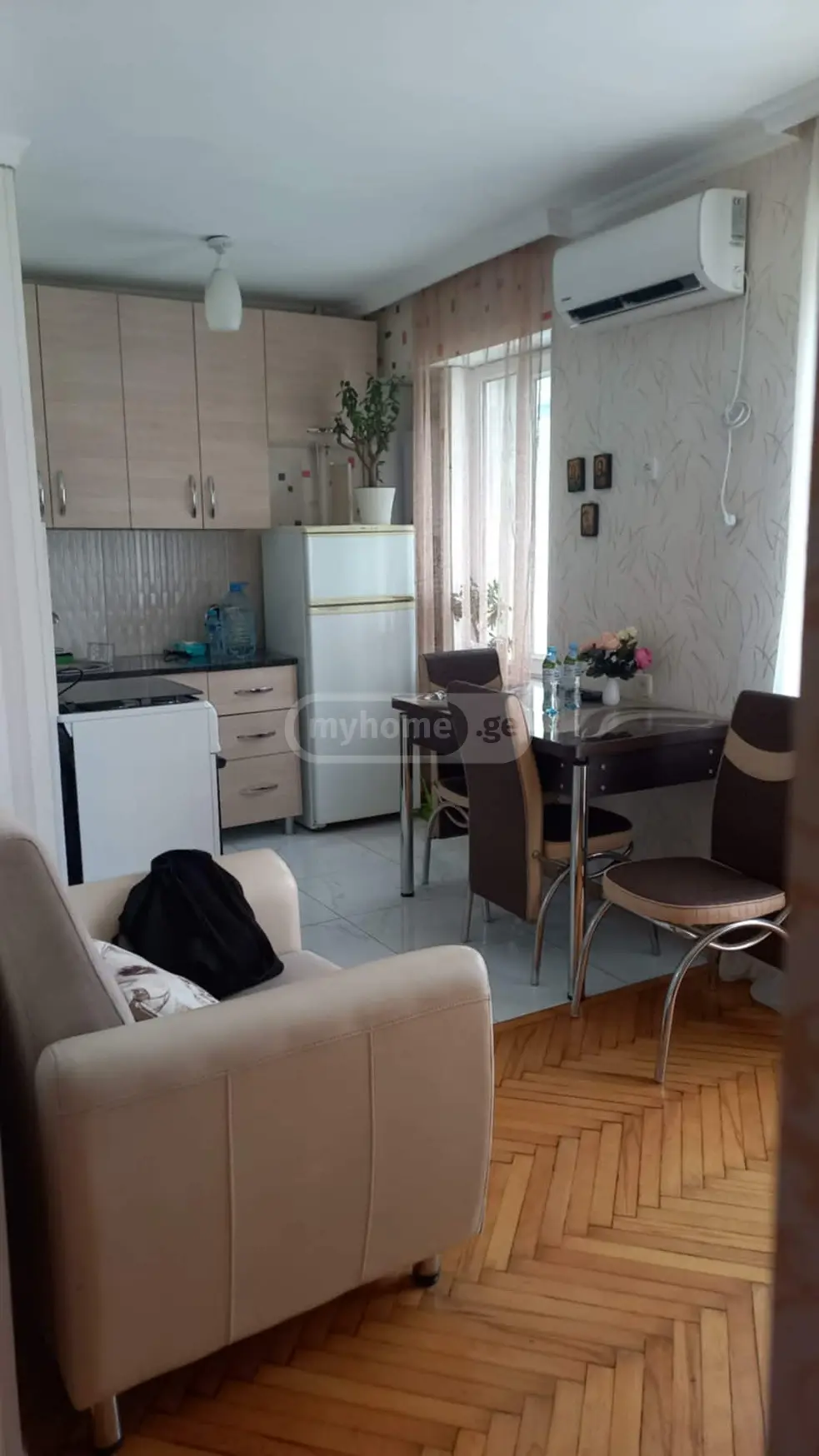 2 Room Flat Daily Rent. Kutaisi view 9
