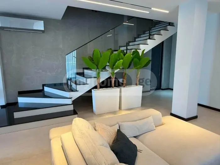 For Rent 8 Room Private House view 3