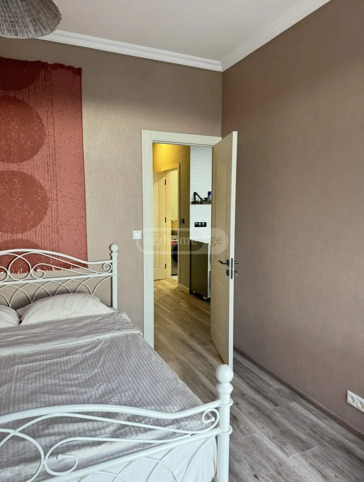 For Sale 3 Room Apartment, 3 of 12