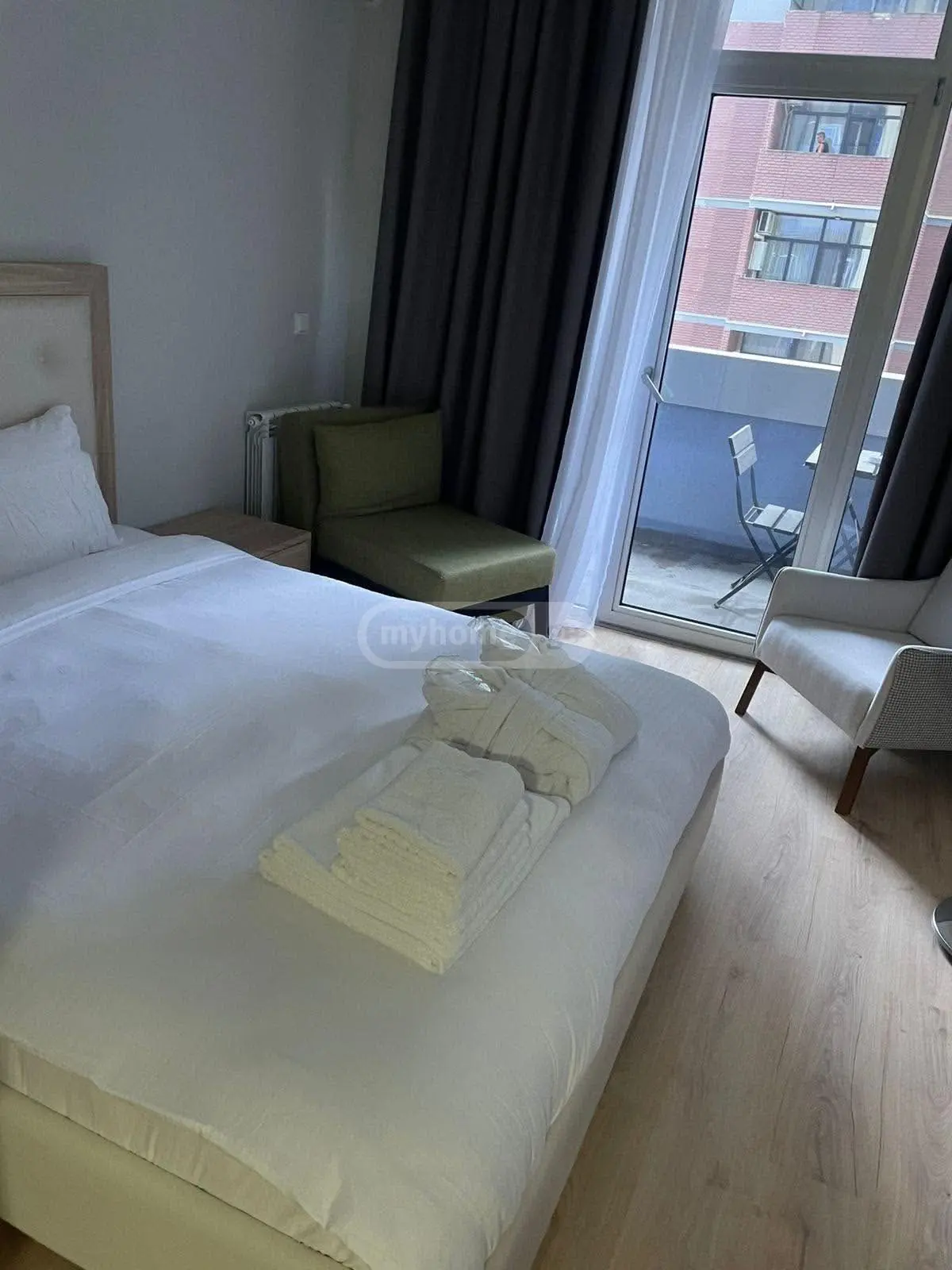 Daily Rent 1 Room Sastumro view 9