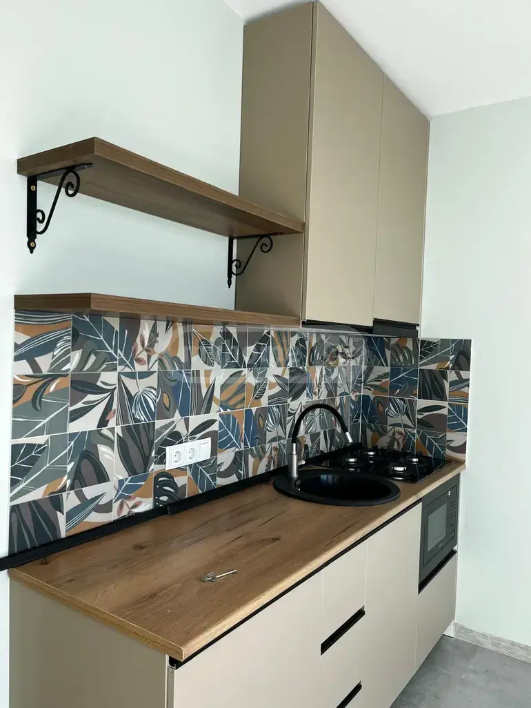 For Sale 2 Room Apartment view 2