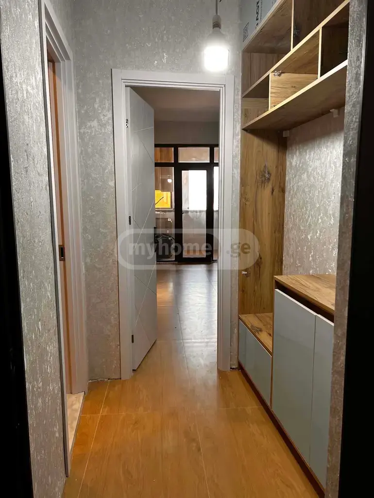 For Sale 7 Room Apartment view 1