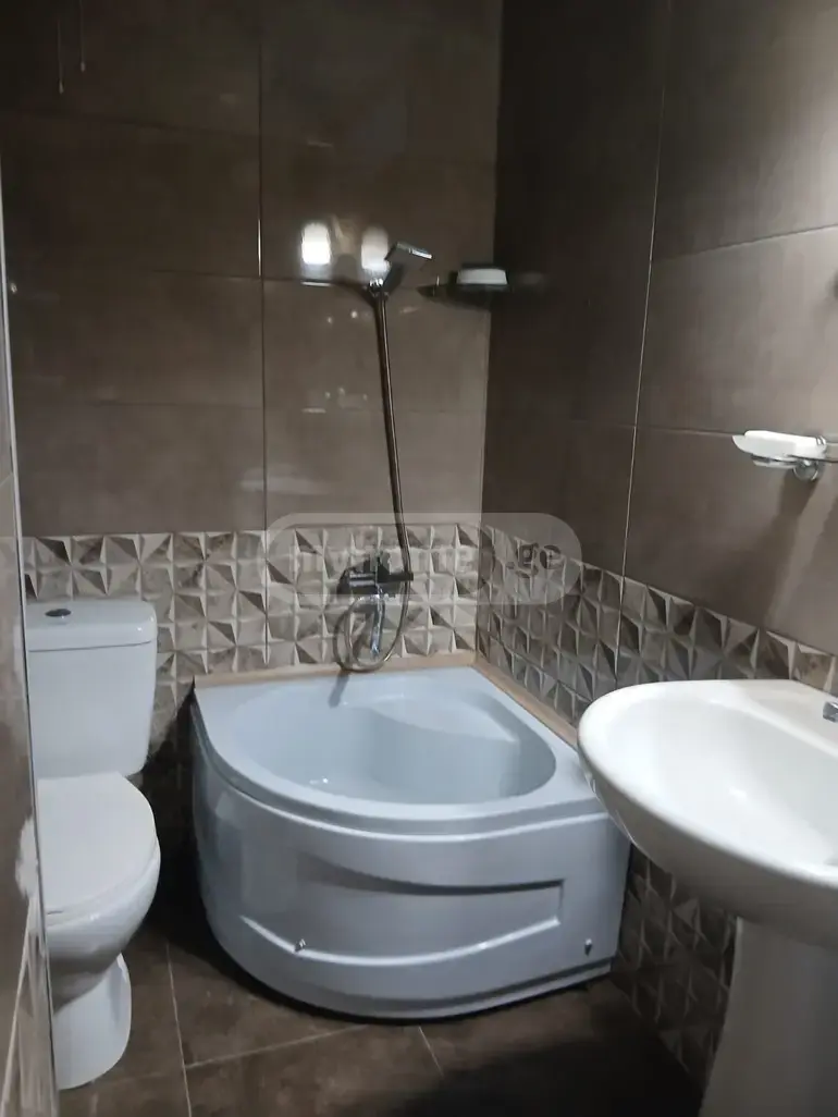 For Rent 2 Room Apartment view 4
