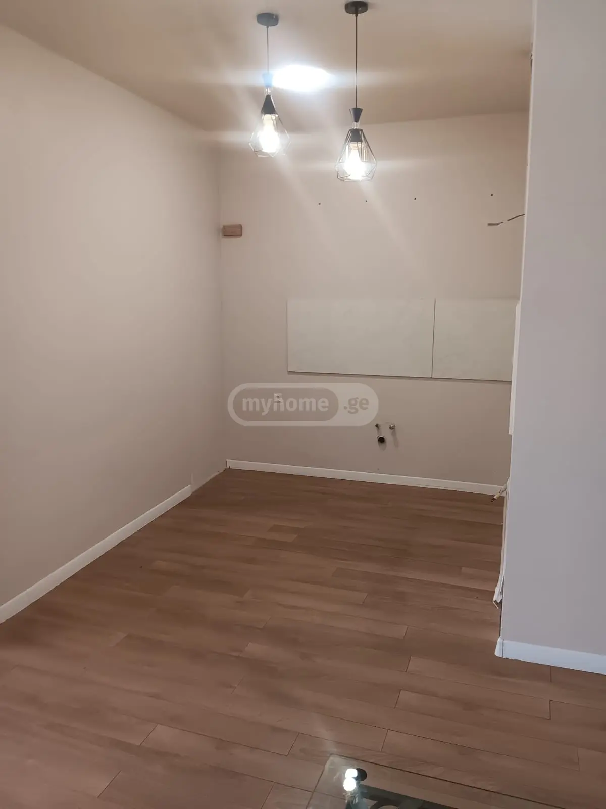 Продажа 2-комната Квартира view 3