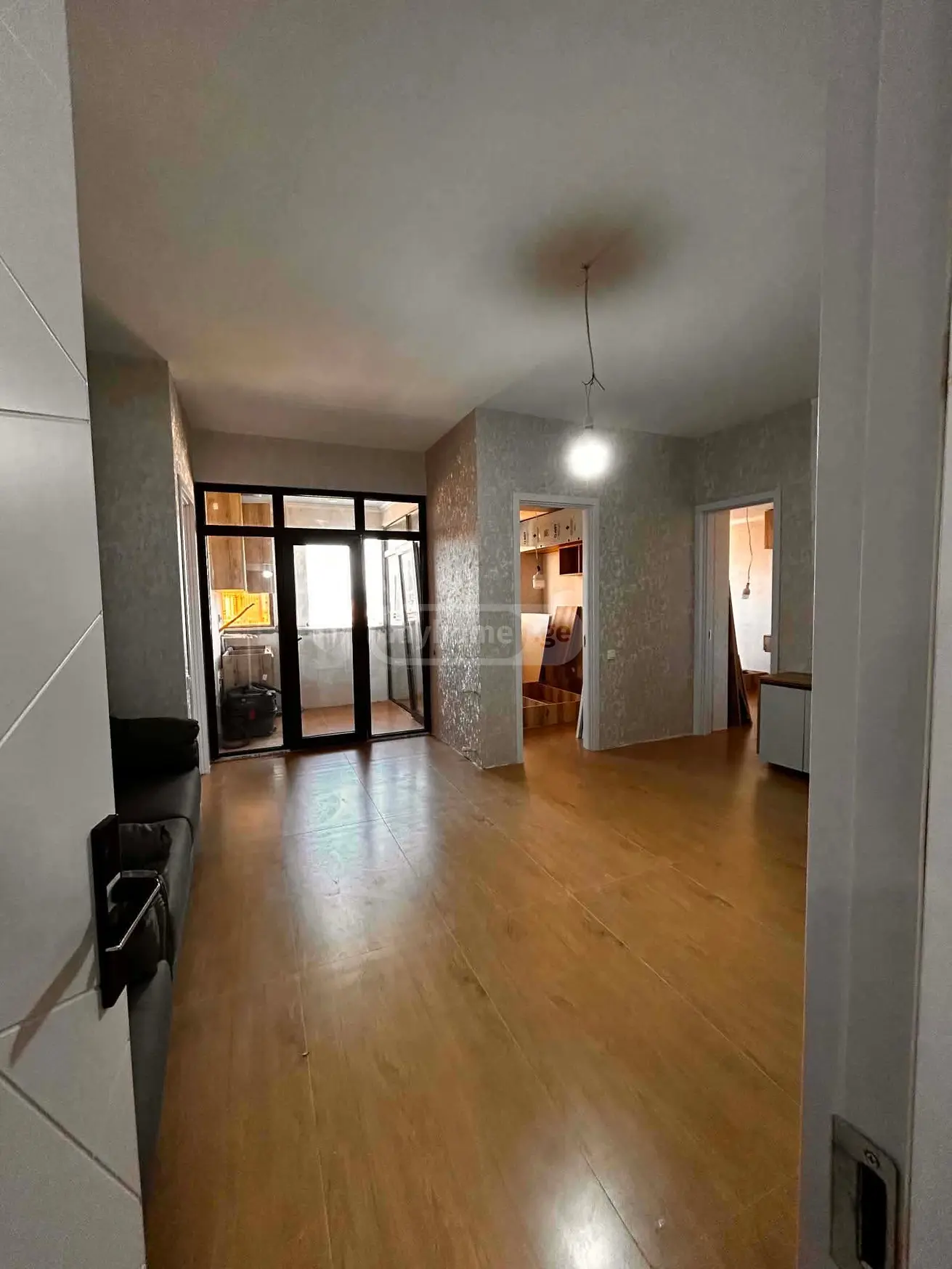 For Sale 7 Room Apartment view 4