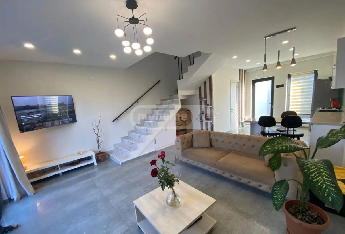 For Sale 3 Room Private House view 2