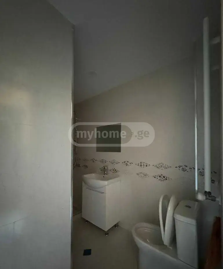 For Sale 3 Room Country House Borjomshi view 8