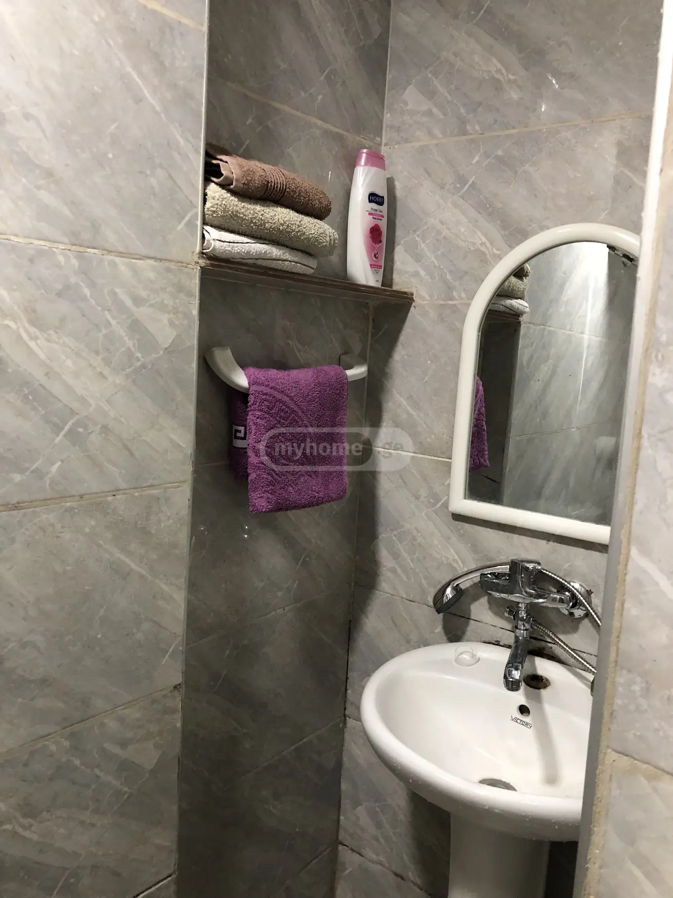 Daily Rent 1 Room Apartment Kutaisshi view 9
