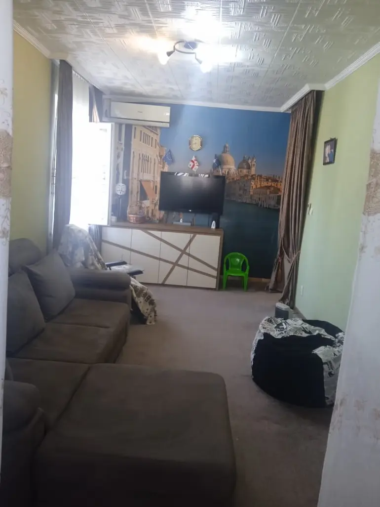 1-room apartment, Mesame Masivi