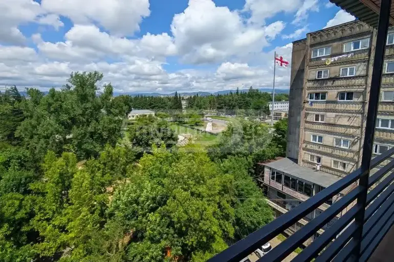 For Sale 4 Room Apartment Kutaisshi view 5