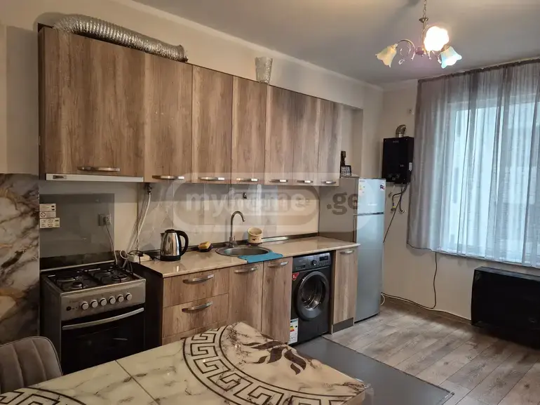 For Sale 1 Room Apartment Kutaisshi view 4