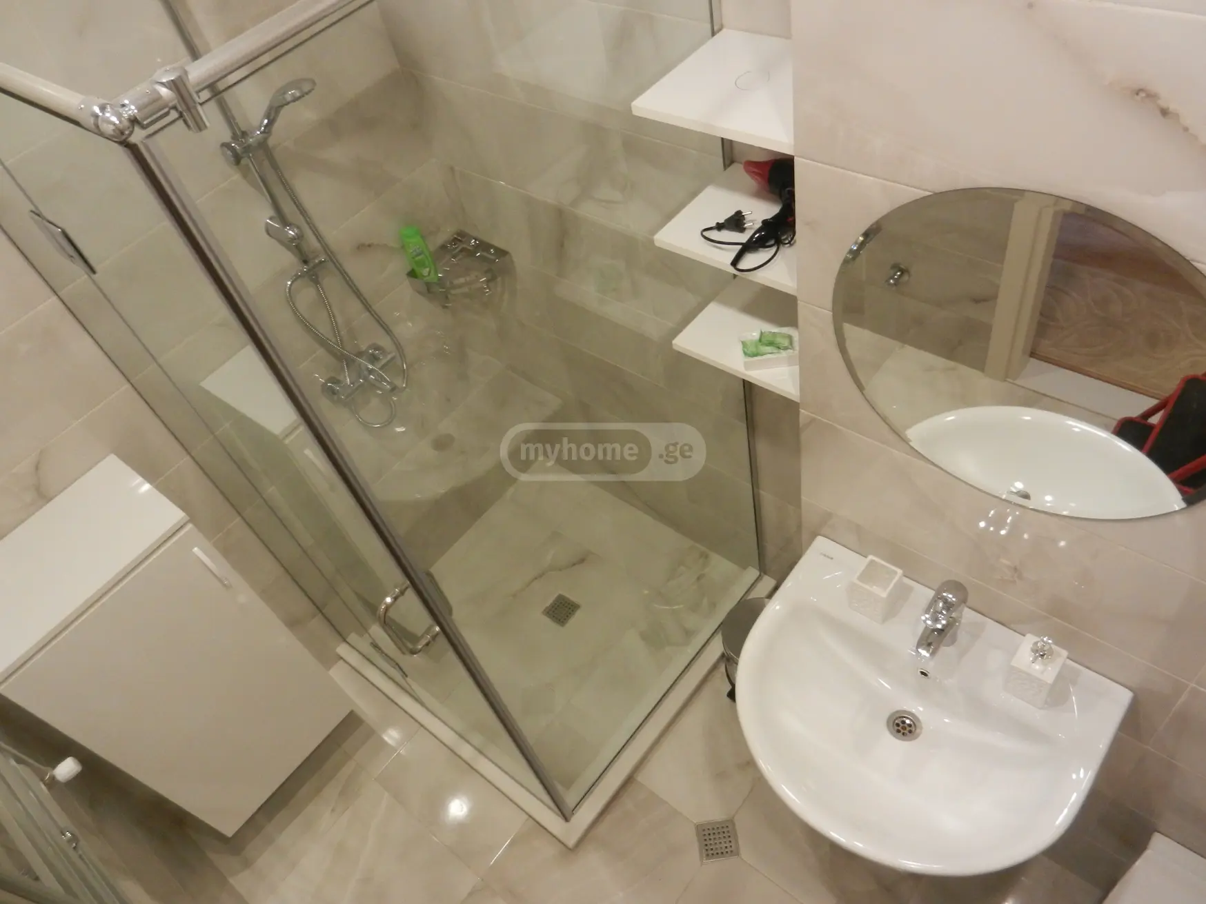 For Rent 2 Room Apartment view 3