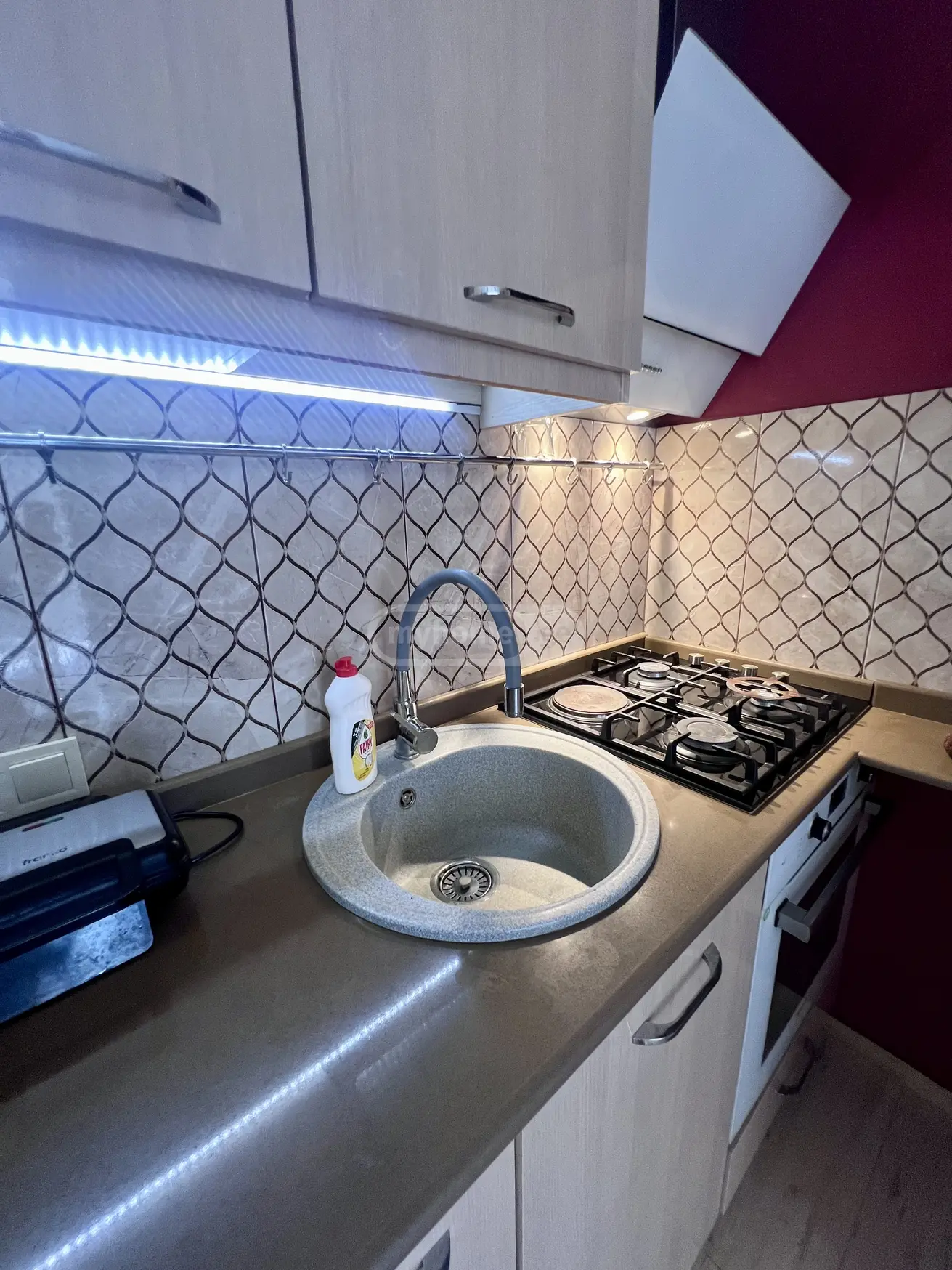 For Rent 1 Room Apartment, 9 of 12