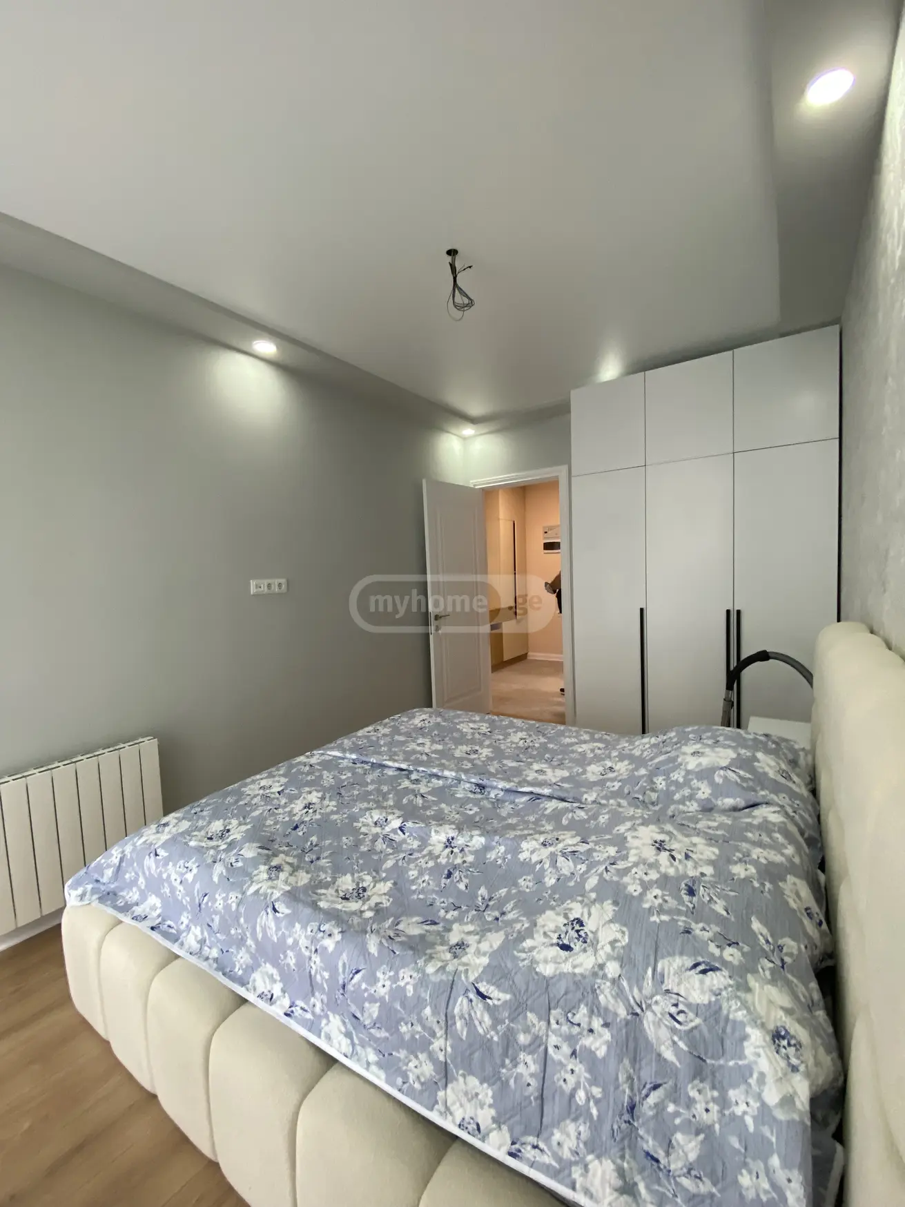 For Rent 3 Room Apartment, 3 of 12