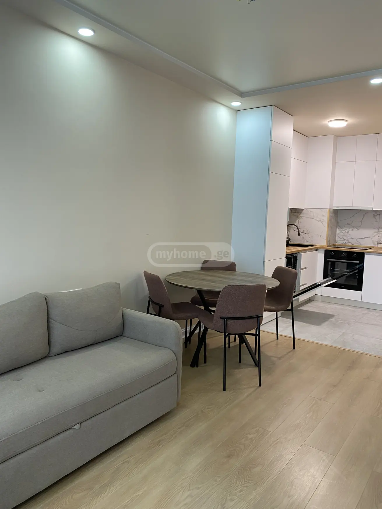 For Rent 3 Room Apartment, 6 of 12