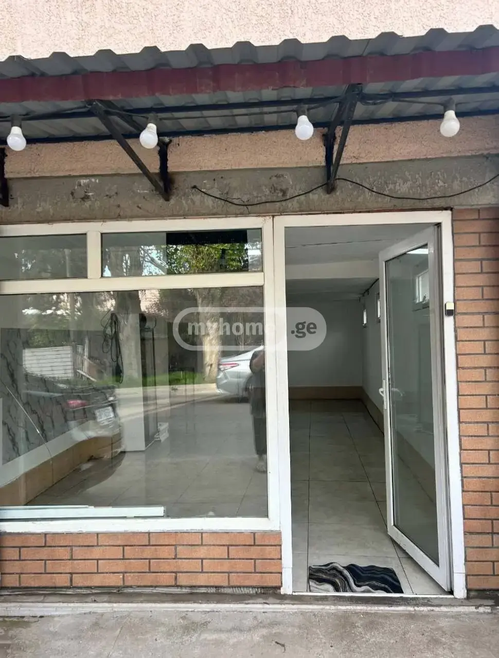 Daily Rent Universaluri Commercial Space Varketilshi, 1 of 5