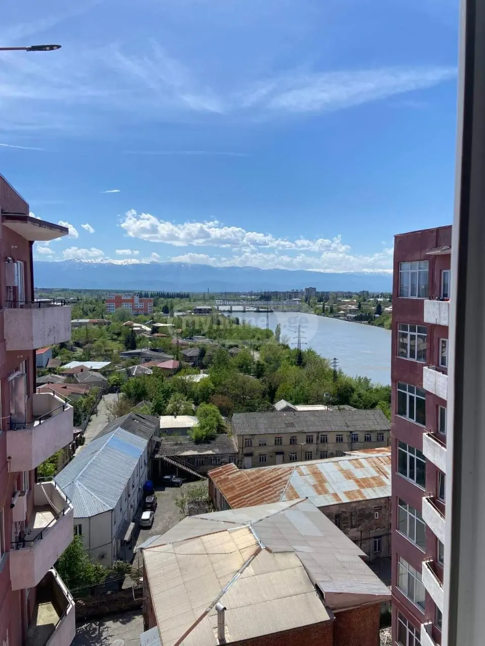 For Sale 2 Room Apartment Kutaisshi view 9