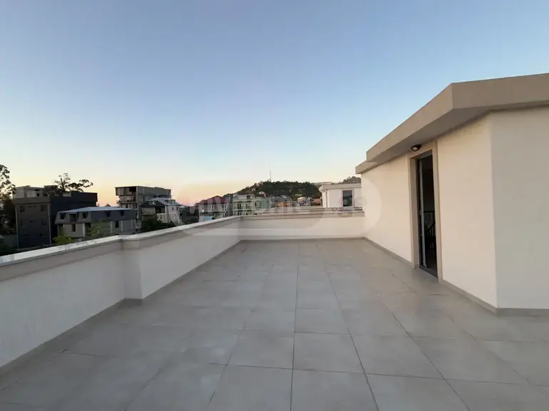 For Rent 8 Room Country House view 5