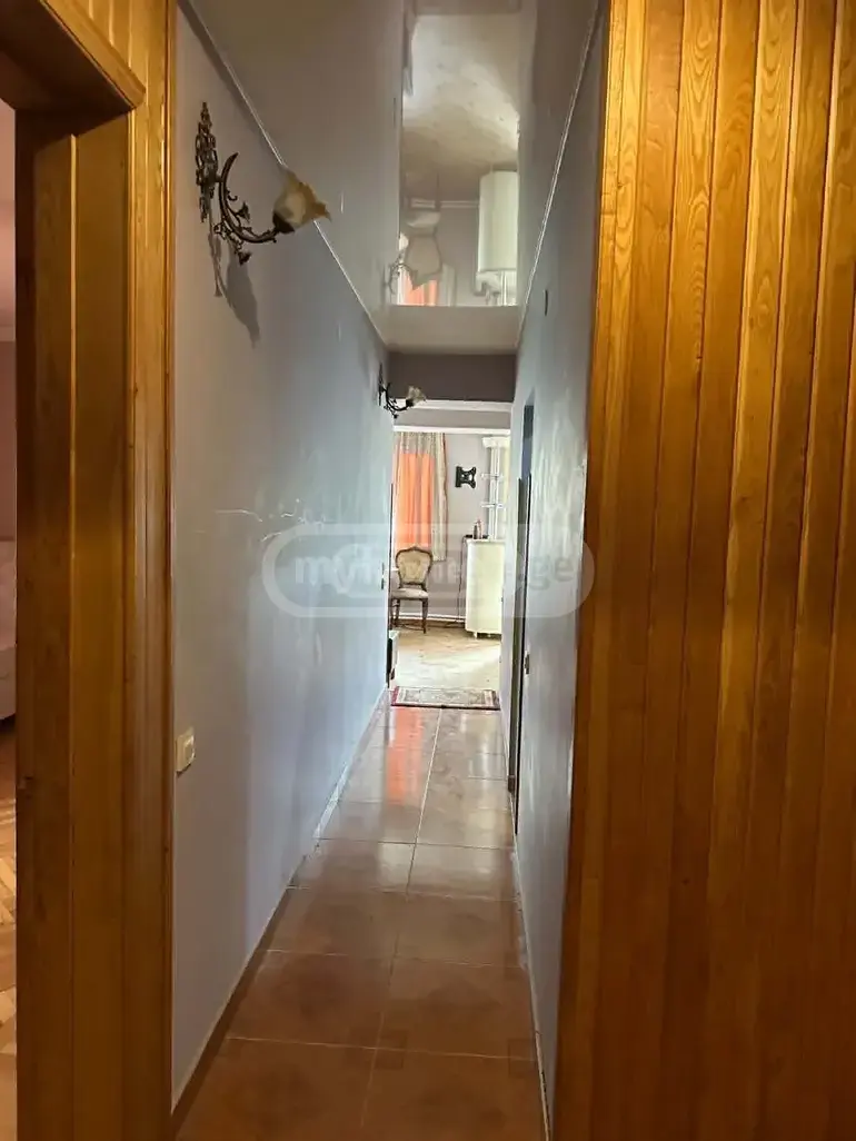 For Sale 5 Room Apartment Kutaisshi view 6