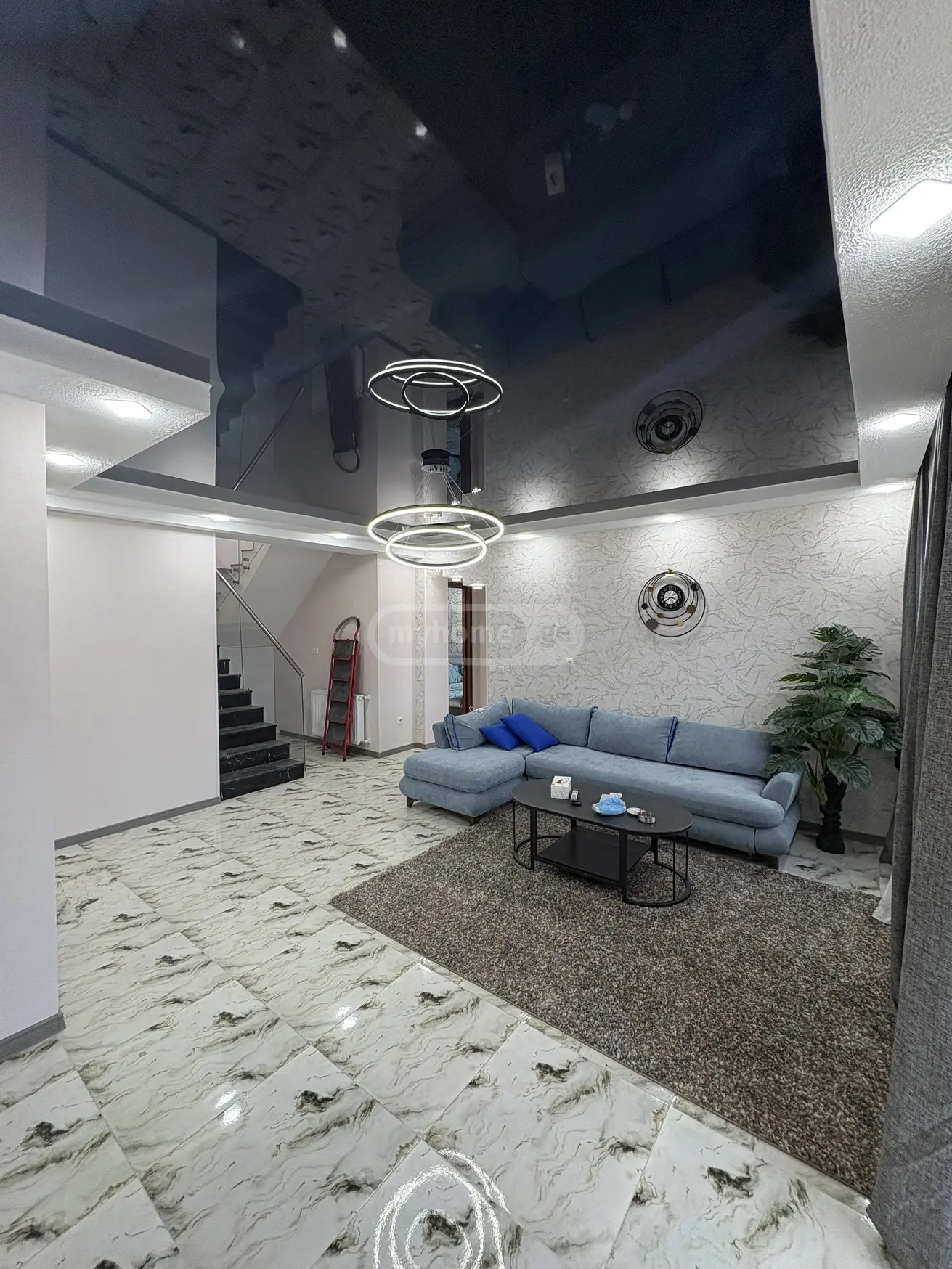For Sale 5 Room Apartment Varketilshi, 1 of 12