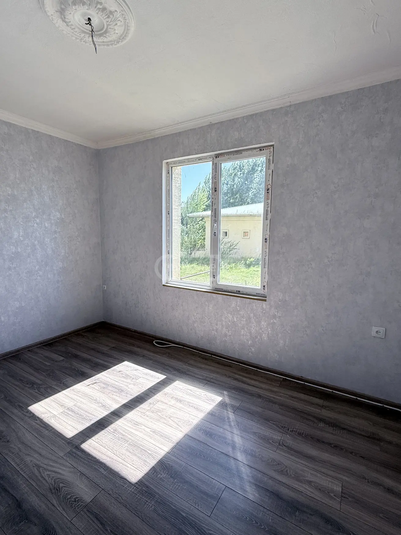 For Sale 2 Room Apartment Gorshi view 1