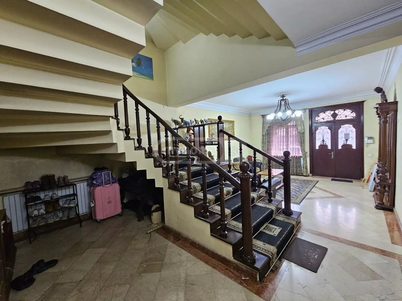 For Sale 10+ Room Private House In Batumi view 3