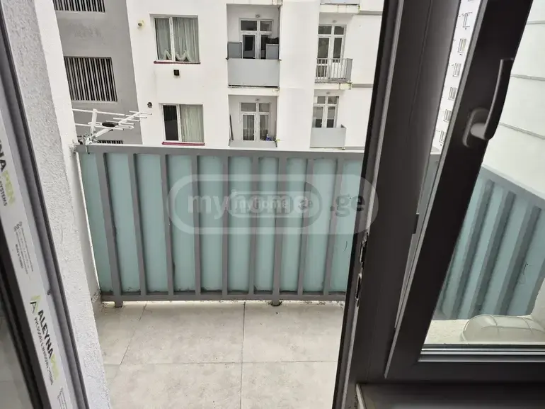 For Sale 1 Room Apartment Kutaisshi view 3