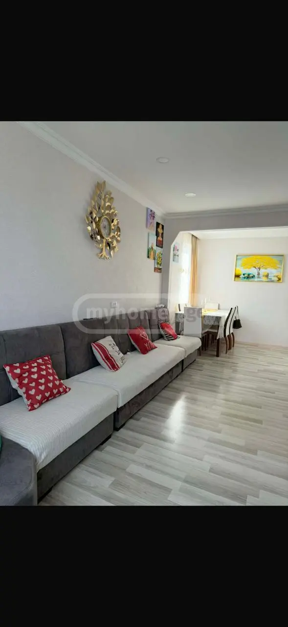 For Sale 3 Room Apartment Kutaisshi view 2