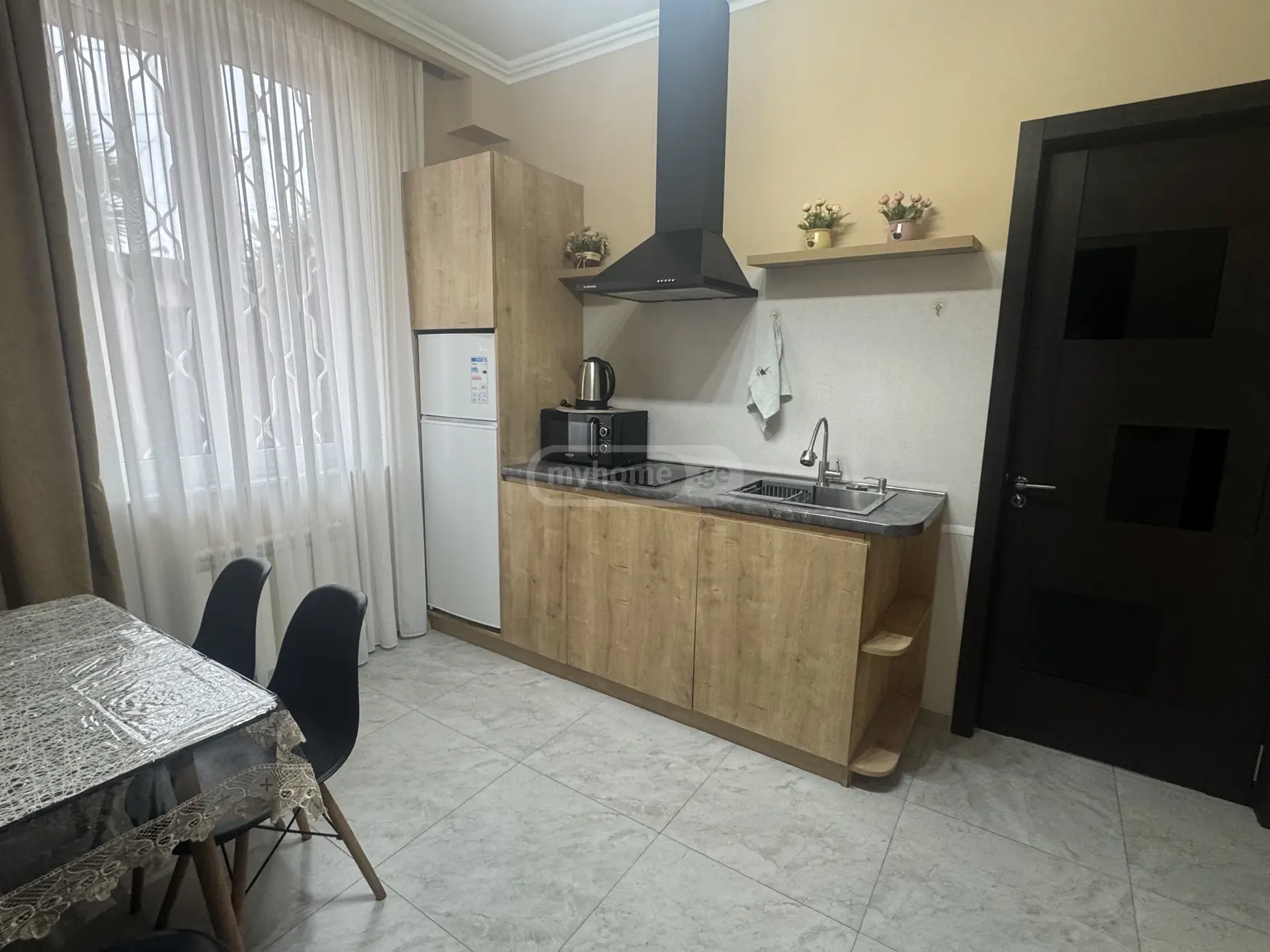 Daily Rent 2 Room Sastumro Eliaze, 7 of 12