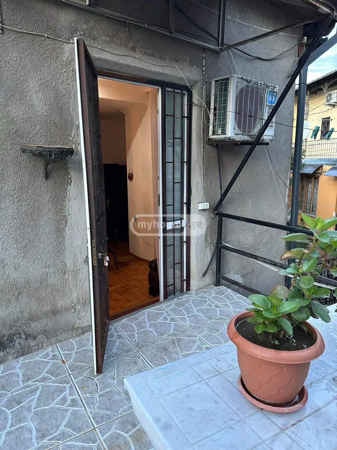 For Sale 4 Room Apartment Kutaisshi view 5