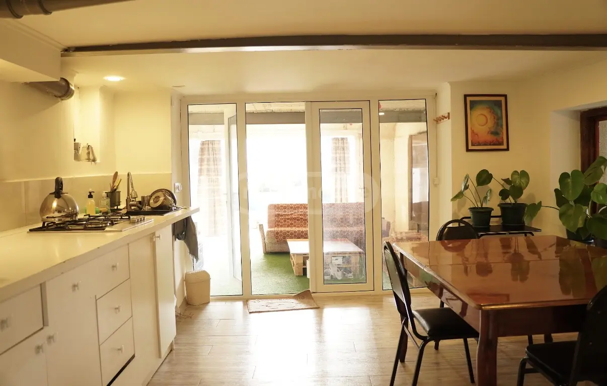 For Sale 10+ Room Private House Kutaisshi view 2