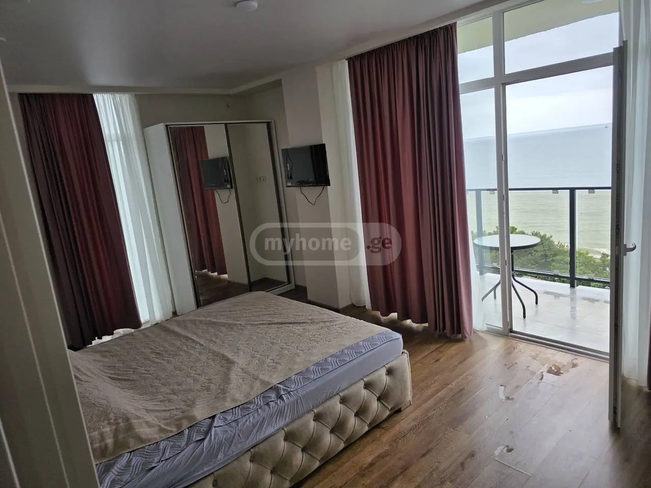 For Rent 3 Room Apartment view 1