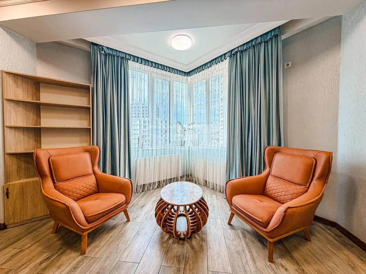 3 Room Flat Daily Rent. Vake view 16