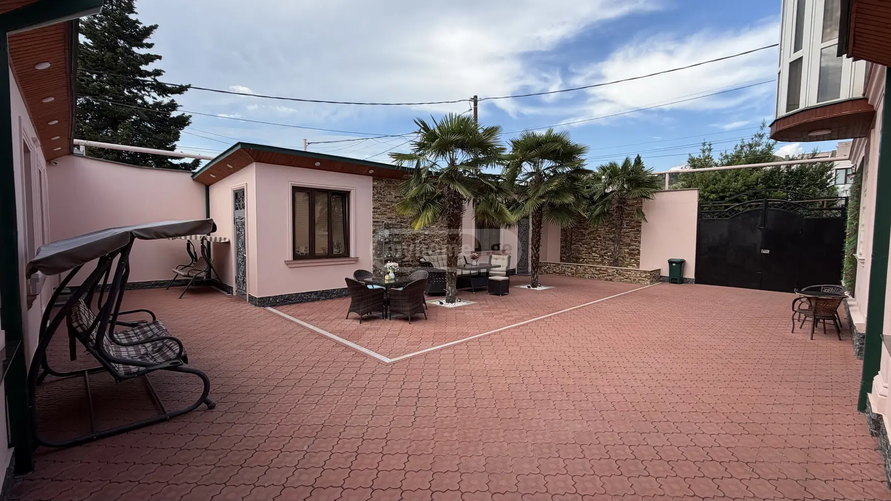 Daily Rent 2 Room Sastumro Eliaze, 6 of 12