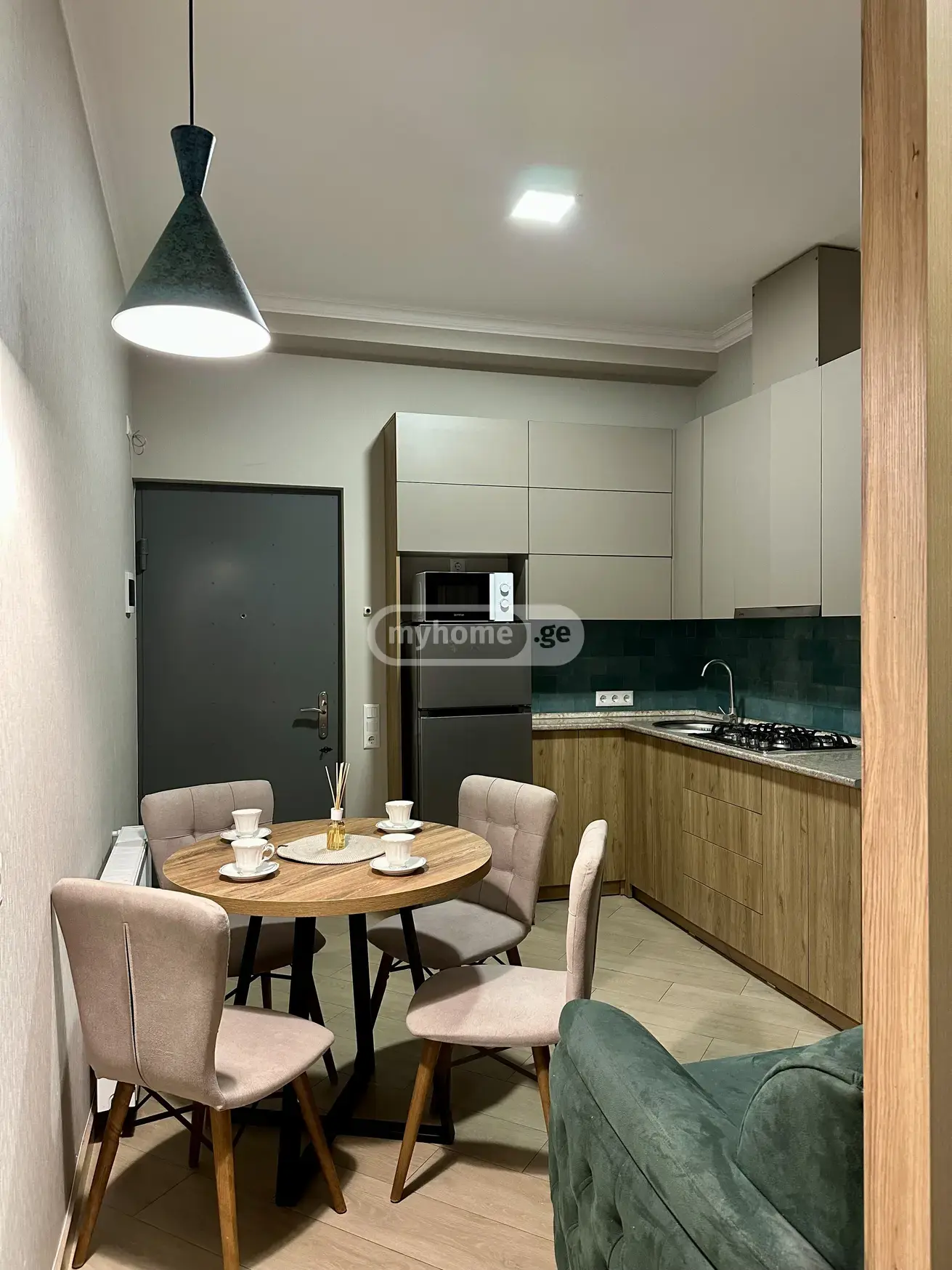 For Rent 4 Room Apartment Kutaisshi view 2