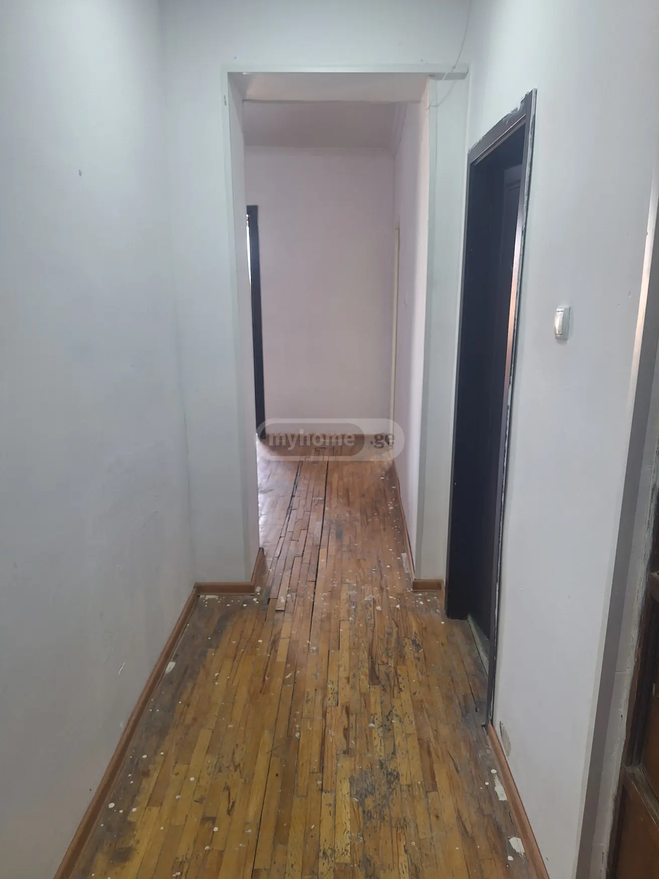 For Sale 3 Room Apartment Kutaisshi view 3
